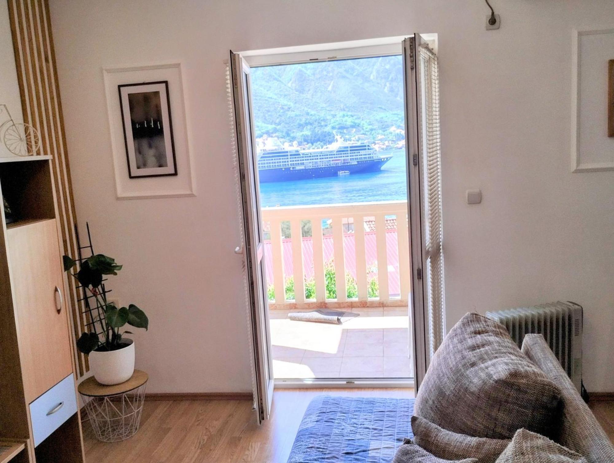 Apartment Bella Vista Kotor Luaran gambar